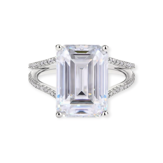 Evaloir Grandeur Emerald-Cut Solitaire Ring