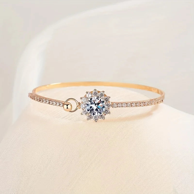 Étoile Divine Diamond Bangle